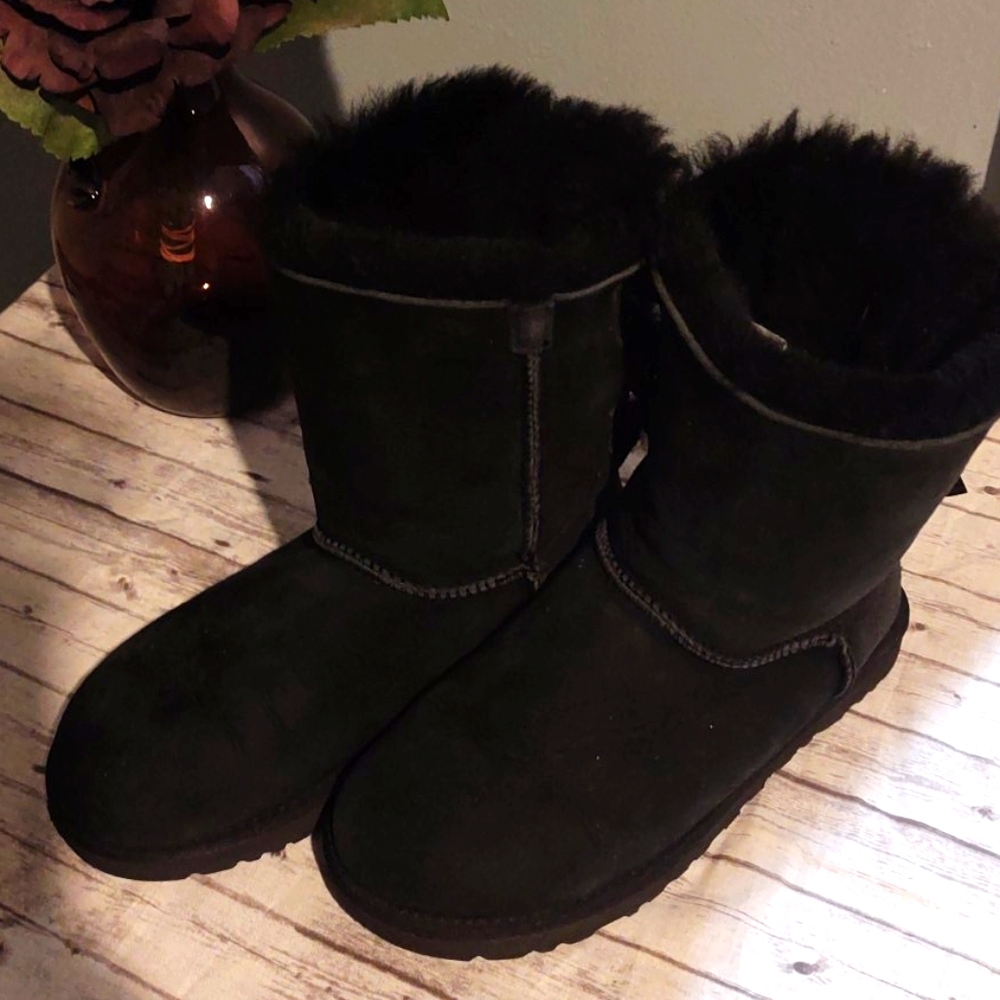 Uggs Baily bows 2